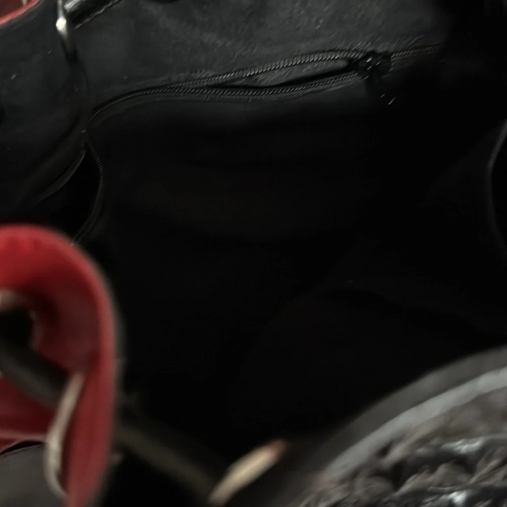 Black and red purse. New in bag from South Africa. - Picture 8 of 9